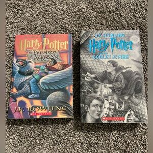 New! 2 Harry Potter paperback books